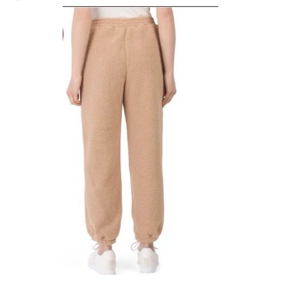 BLANK NYC Faux Sherpa Jogger Set - Picture 4 of 13